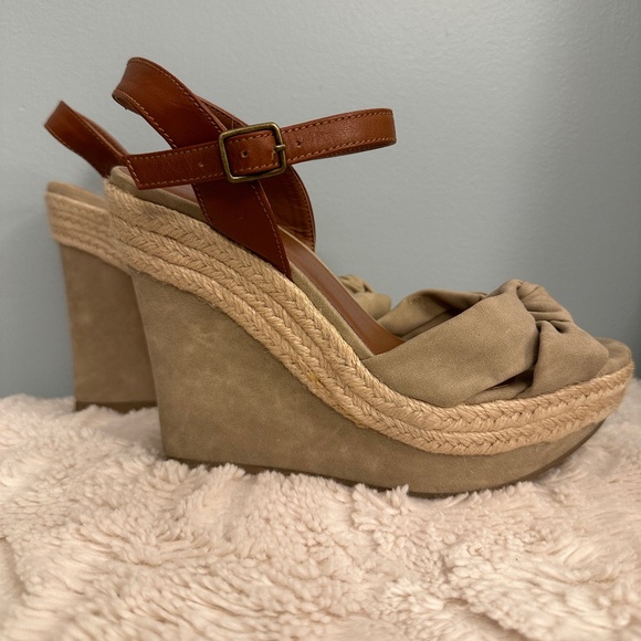 Material Girl Wedges - Picture 1 of 6